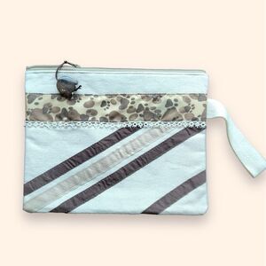 Animal Print Wristlet Makeup Bag Travel Tote Zippered Pouch NWT